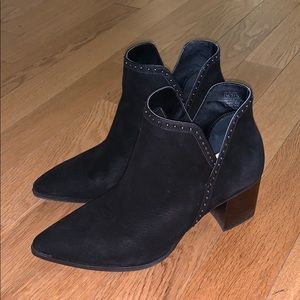 Sole society dalphine suede black ankle booties 7